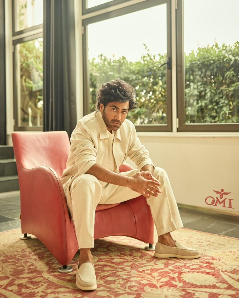 న్యూ లుక్ తో శర్వానంద్