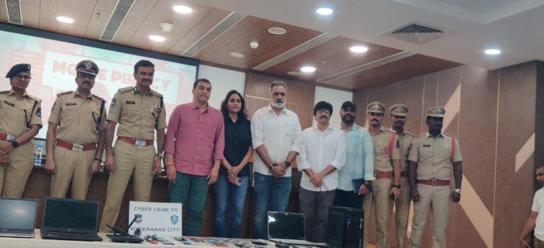 తెలంగాణలో అతిపెద్ద మూవీ పైరసీ ముఠా అరెస్ట్