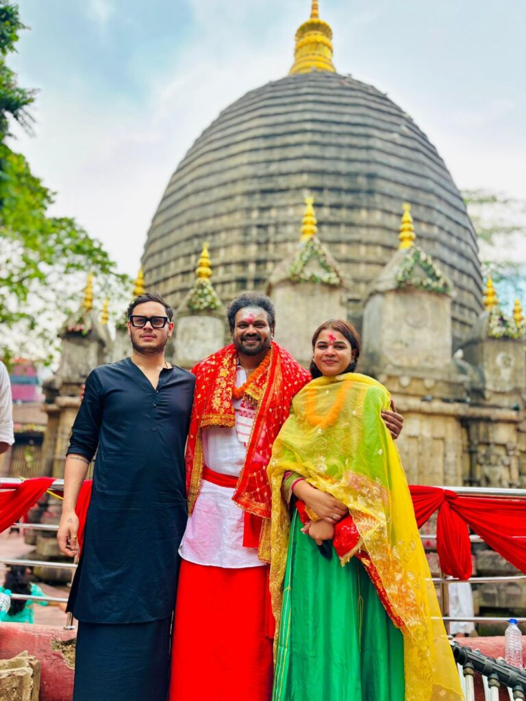 కామాఖ్యదేవి ఆలయాన్ని సందర్శించిన మంచు మనోజ్