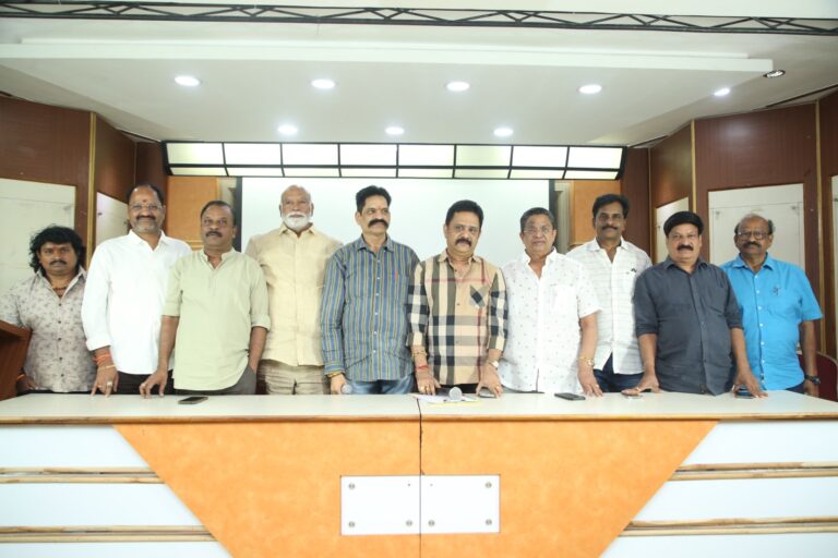 పైరసీని అరికట్టడంలో కీలక పాత్ర పోషించిన ప్రభుత్వానికి, పోలీసులకు మీడియా సమక్షంలో ధన్యవాదాలు తెలిపిన తెలుగు చిత్ర పరిశ్రమ