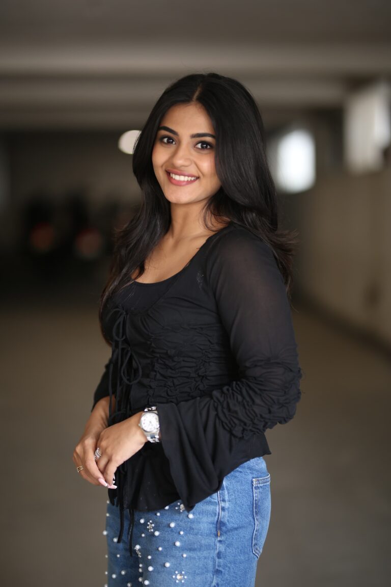 ‘విష్ణు విన్యాసం’లో నాది చాలా డిఫరెంట్ షేడ్స్ వుండే క్యారెక్టర్ : హీరోయిన్ నయన్ సారిక