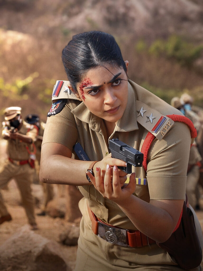 అడివి శేష్ ‘డెకాయిట్‌’ నుంచి  జైన్ మేరీ ఖాన్ ఫస్ట్ లుక్